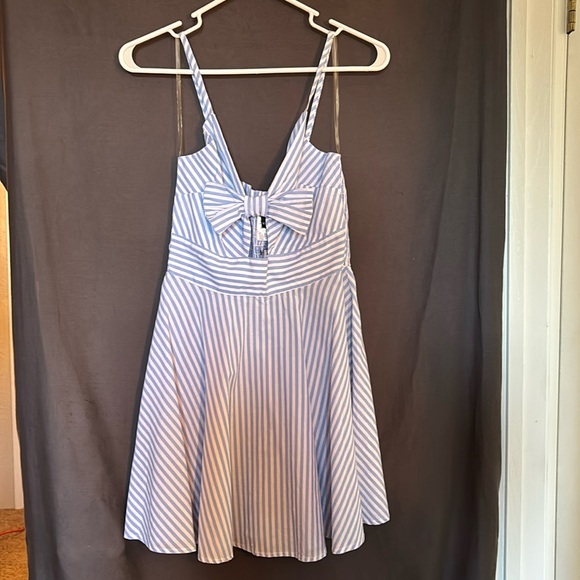 Windsor Tops - NWT WINDSOR LADIES TOP